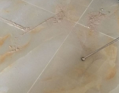 海安瓷砖空鼓维修公司分享粘合剂选择不当在瓷砖铺贴过程中可能导致以下问题